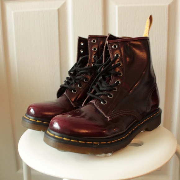 Dr. Martens Shoes - Dr. Martens 1460 Vegan leather Boot